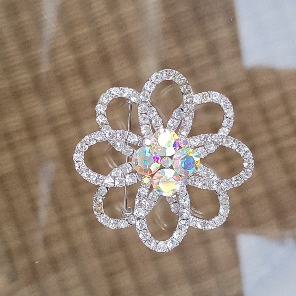 Vintage rhinestone flower pin